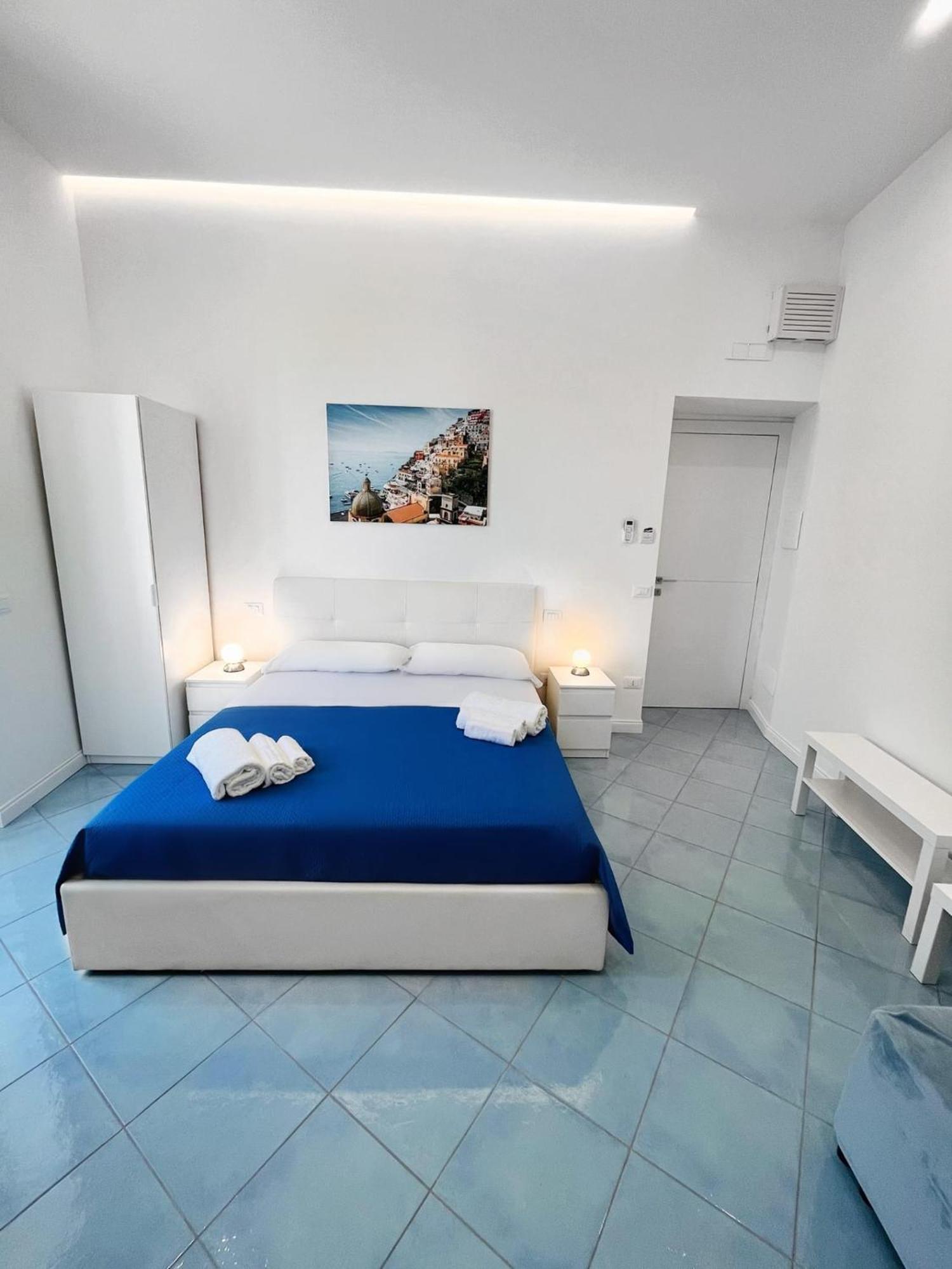 Onda Azzurra Vietri Bed & Breakfast Bagian luar foto