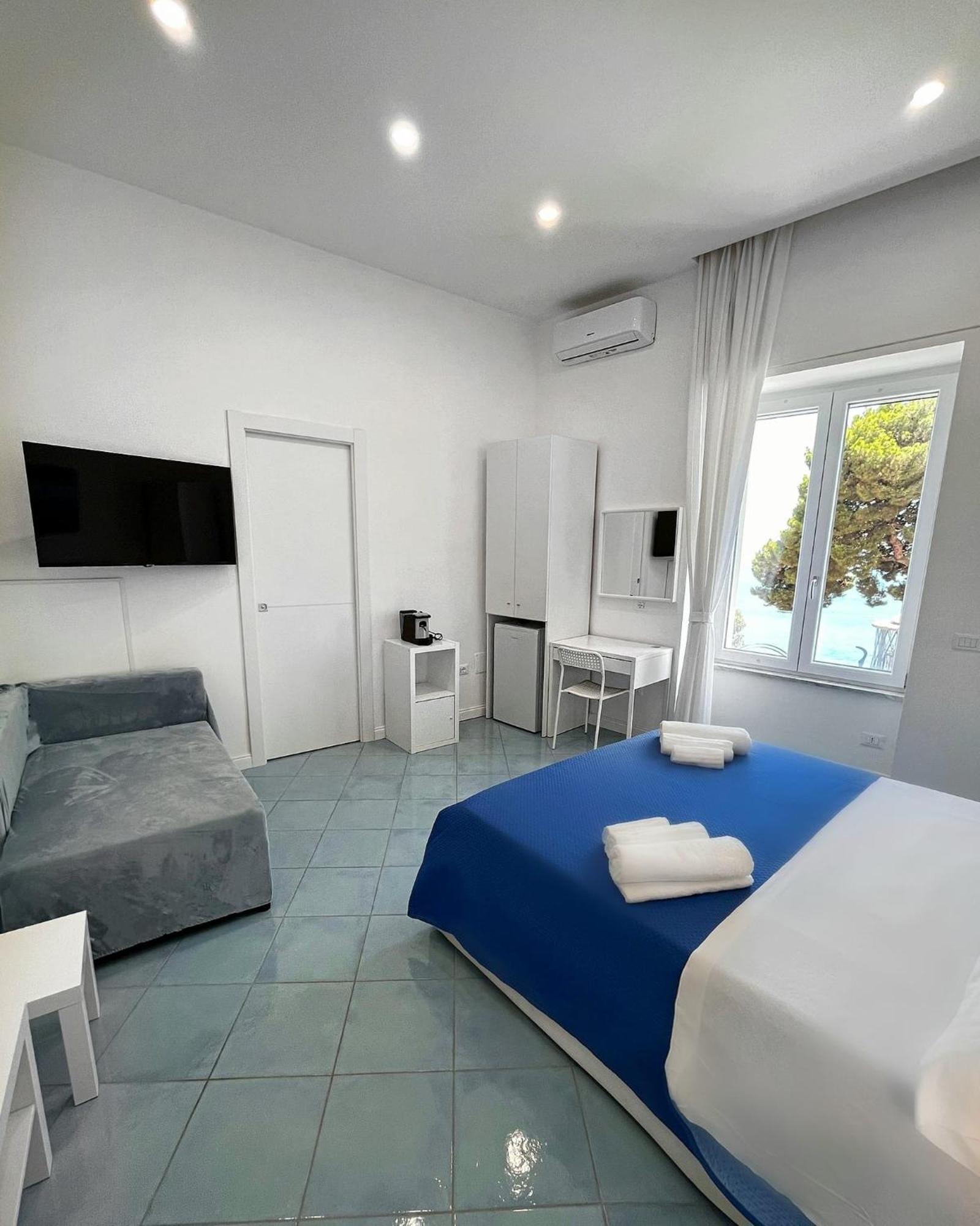 Onda Azzurra Vietri Bed & Breakfast Bagian luar foto